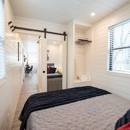 The Merlot House-Container Home 12 Min To Magnolia Bellmead Kültér fotó