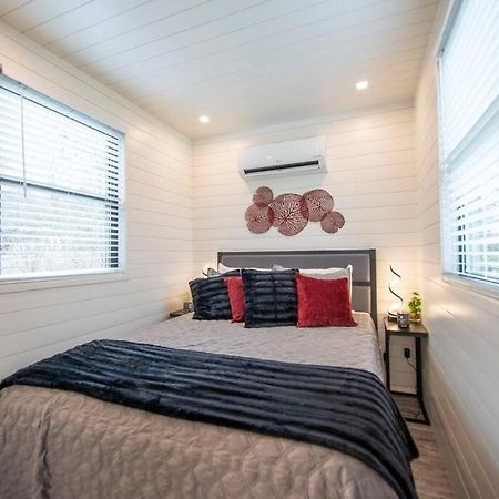 The Merlot House-Container Home 12 Min To Magnolia Bellmead Kültér fotó